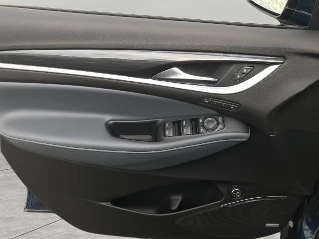2022 Buick Enclave Vehicle Photo in GREEN BAY, WI 54303-3330
