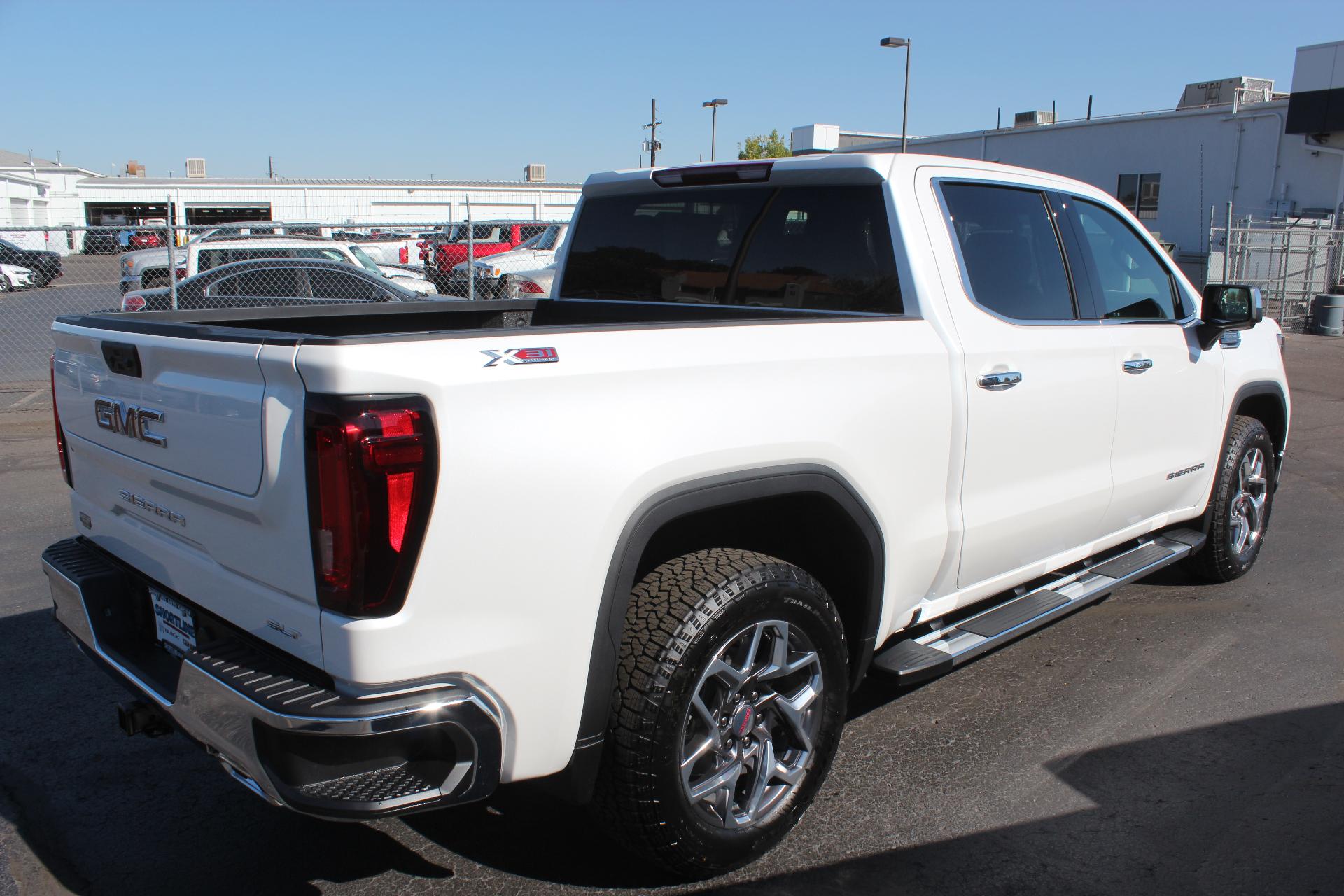 2025 GMC Sierra 1500 Vehicle Photo in AURORA, CO 80012-4011