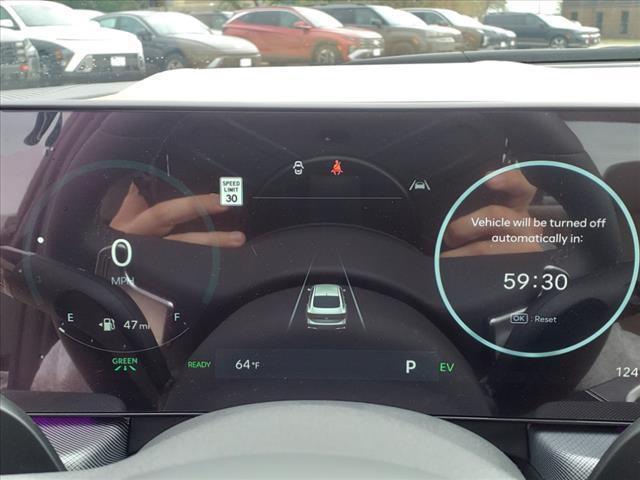 2024 Hyundai SONATA Hybrid Vehicle Photo in Peoria, IL 61615