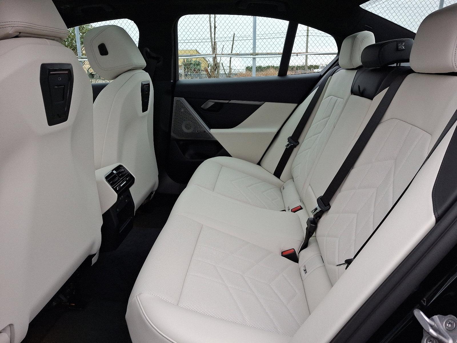2025 BMW 550e xDrive Vehicle Photo in Lancaster, PA 17601