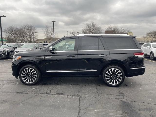 2023 Lincoln Navigator Vehicle Photo in BEACHWOOD, OH 44122-4298