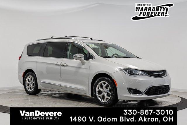 2020 Chrysler Pacifica Vehicle Photo in AKRON, OH 44320-4088