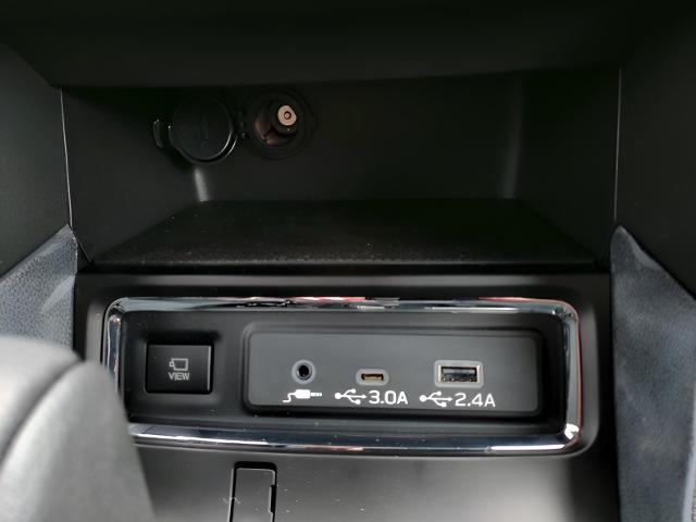 2025 Subaru Ascent Vehicle Photo in Green Bay, WI 54304