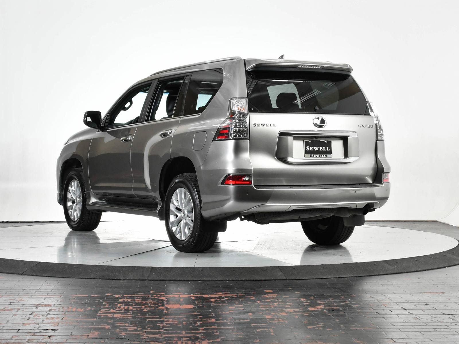 2023 Lexus GX 460 Vehicle Photo in DALLAS, TX 75235