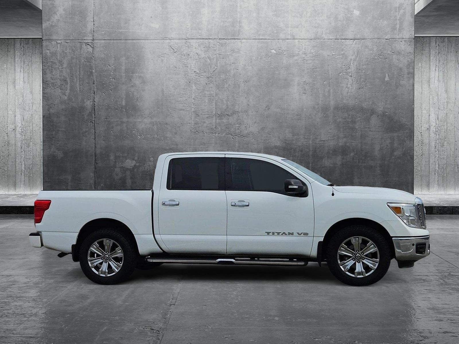 2018 Nissan Titan Vehicle Photo in CORPUS CHRISTI, TX 78416-1100