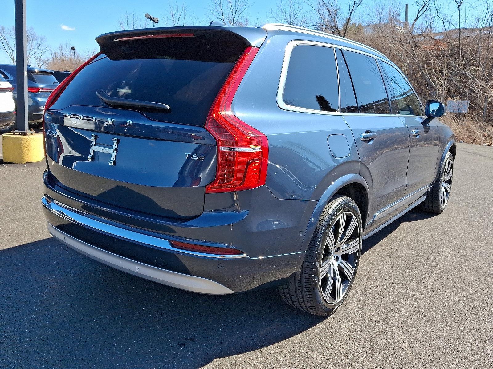 2022 Volvo XC90 Vehicle Photo in Trevose, PA 19053