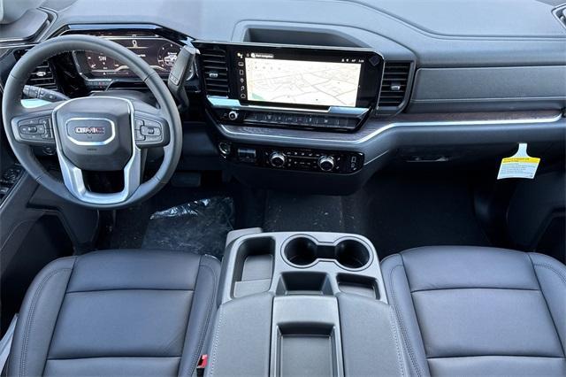 2025 GMC Sierra 2500 HD Vehicle Photo in ELK GROVE, CA 95757-8703