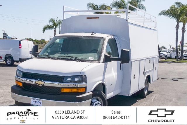 2025 Chevrolet Express Commercial Cutaway Vehicle Photo in VENTURA, CA 93003-8585