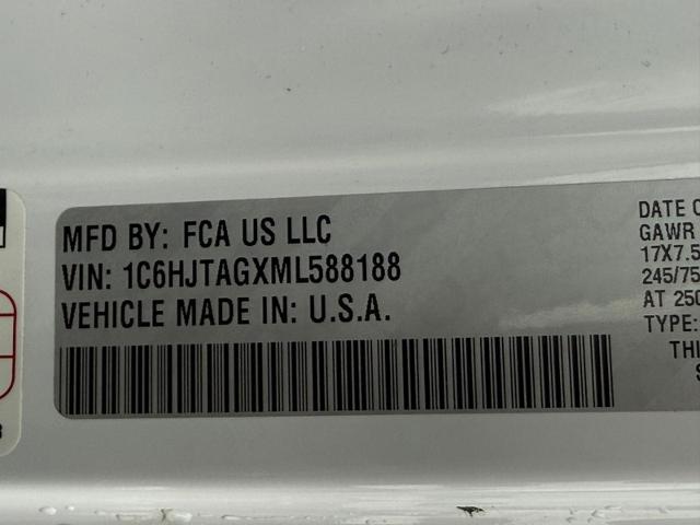 2021 Jeep Gladiator Vehicle Photo in COLUMBIA, MO 65203-3903