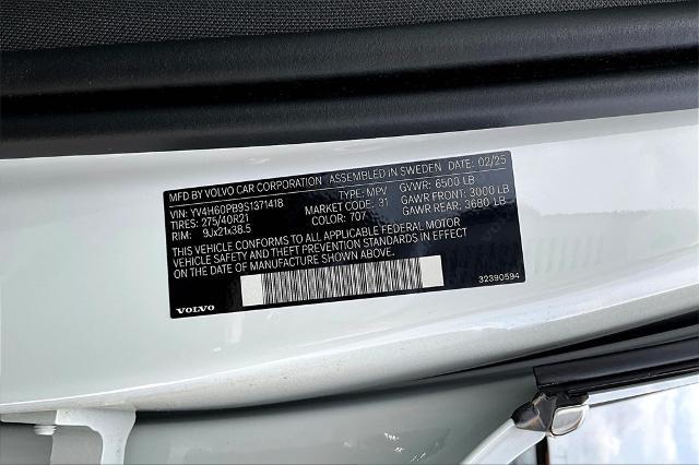 2025 Volvo XC90 Plug-In Hybrid Vehicle Photo in Grapevine, TX 76051
