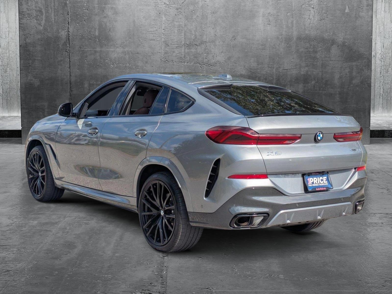 2024 BMW X6 xDrive40i Vehicle Photo in Sarasota, FL 34231