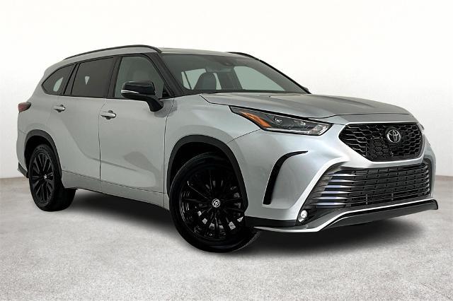 2024 Toyota Highlander Vehicle Photo in Grapevine, TX 76051