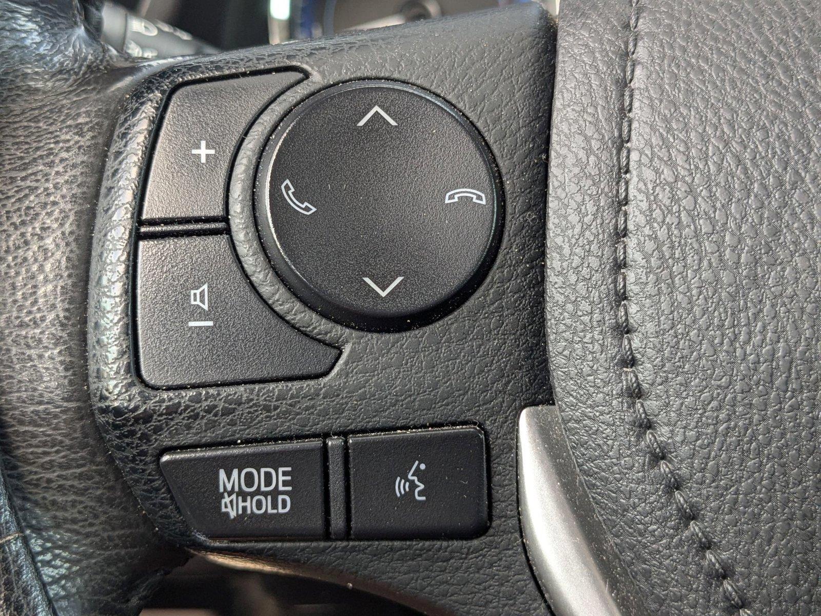 2018 Toyota Corolla Vehicle Photo in St. Petersburg, FL 33713