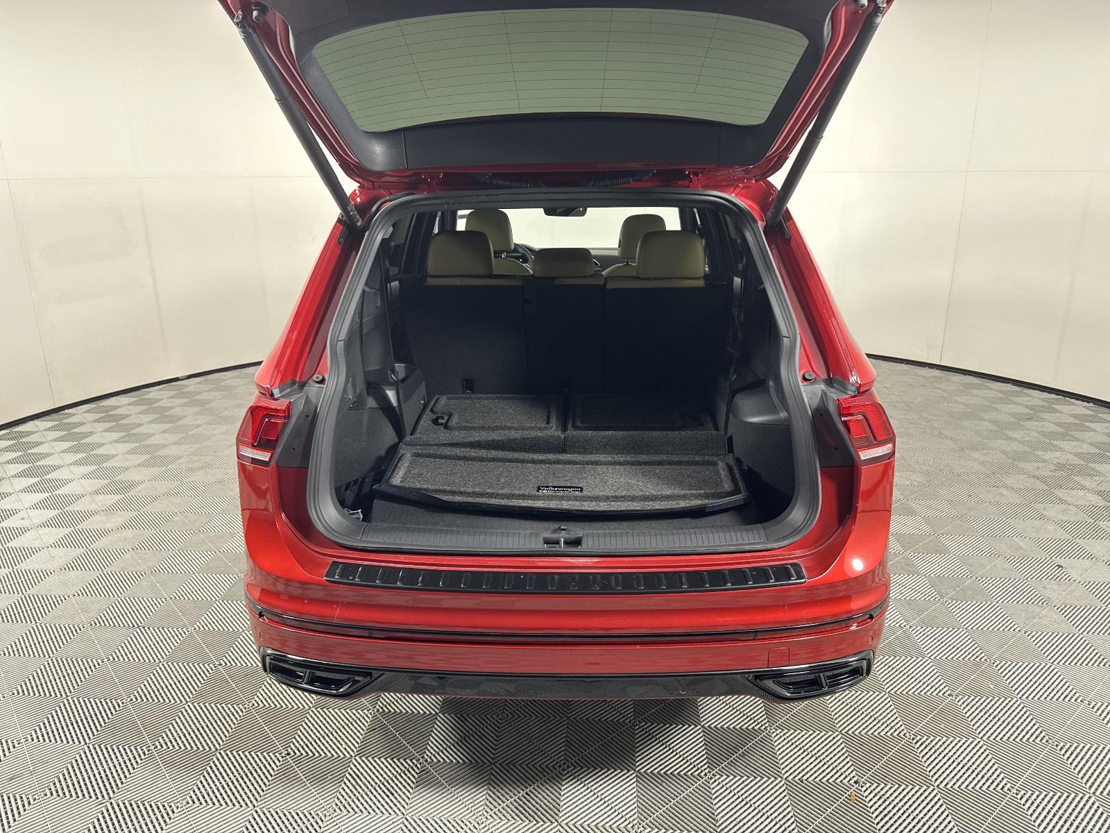 2024 Volkswagen Tiguan Vehicle Photo in Georgetown, TX 78626