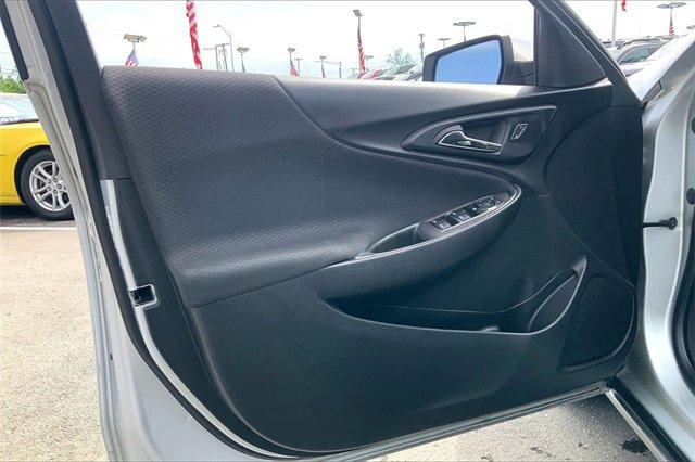 2019 Chevrolet Malibu Vehicle Photo in KANSAS CITY, MO 64114-4502