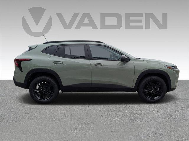 2025 Chevrolet Trax Vehicle Photo in BRUNSWICK, GA 31525-1881
