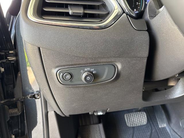 2023 Chevrolet Equinox Vehicle Photo in MANHATTAN, KS 66502-5036