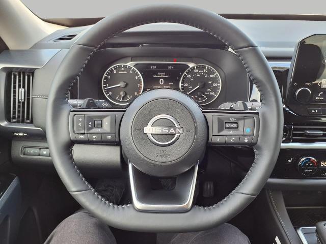 2025 Nissan Pathfinder Vehicle Photo in Appleton, WI 54913