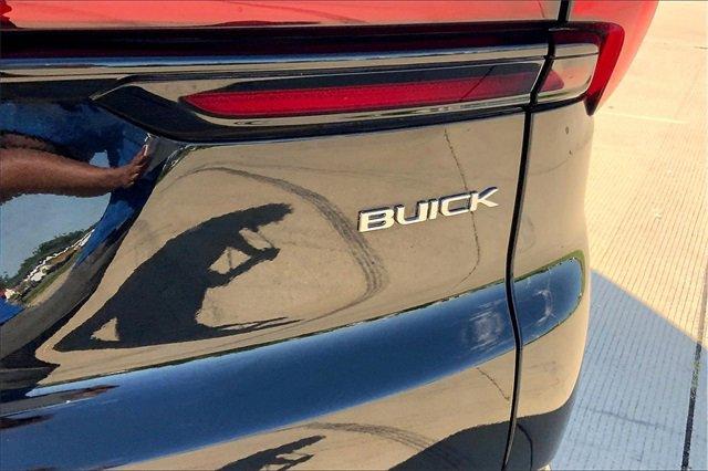 2025 Buick Enclave Vehicle Photo in TOPEKA, KS 66609-0000