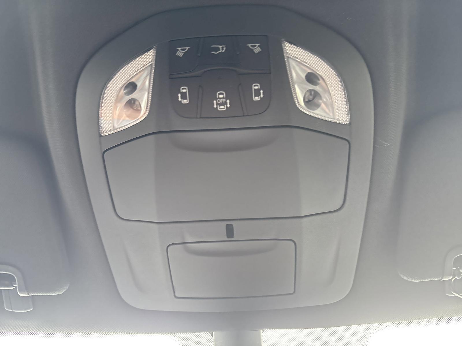 2025 Chrysler Voyager Vehicle Photo in Mechanicsburg, PA 17050-1707