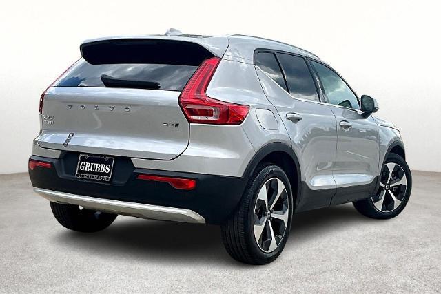 2025 Volvo XC40 Vehicle Photo in Houston, TX 77007