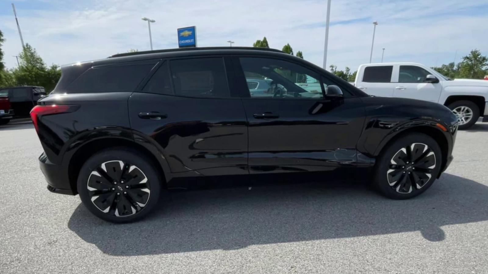 2024 Chevrolet Blazer EV Vehicle Photo in BENTONVILLE, AR 72712-4322