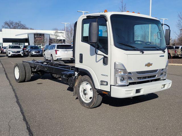 Select 2024 Chevrolet Low Cab Forward 4500