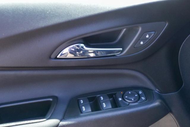 2023 Chevrolet Equinox Vehicle Photo in VENTURA, CA 93003-8585