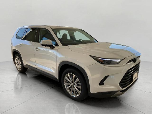 2024 Toyota Grand Highlander Vehicle Photo in Oshkosh, WI 54904