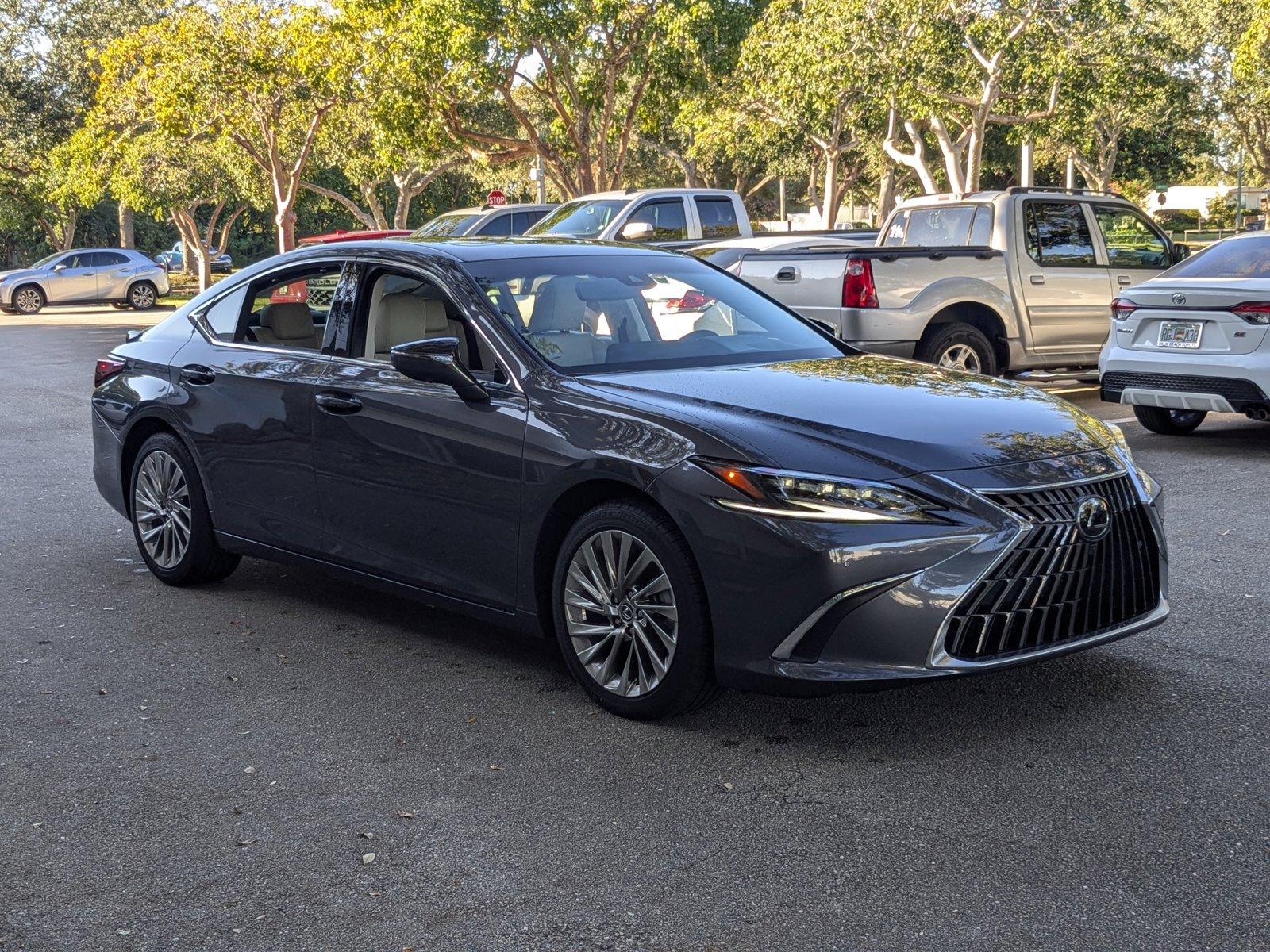 2023 Lexus ES 300h Vehicle Photo in West Palm Beach, FL 33417