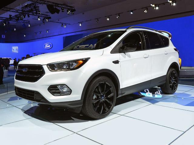 2017 Ford ESCAPE Vehicle Photo in OAK LAWN, IL 60453-2517