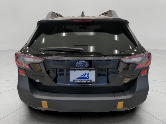 2025 Subaru Outback Vehicle Photo in Green Bay, WI 54304