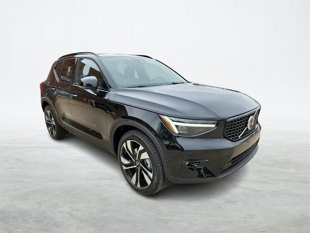 2024 Volvo XC40 Vehicle Photo in Houston, TX 77007