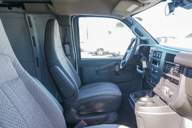 2025 Chevrolet Express Cargo Van Vehicle Photo in VENTURA, CA 93003-8585