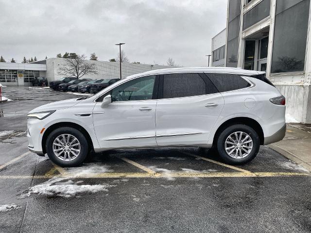 2022 Buick Enclave Vehicle Photo in WILLIAMSVILLE, NY 14221-2883