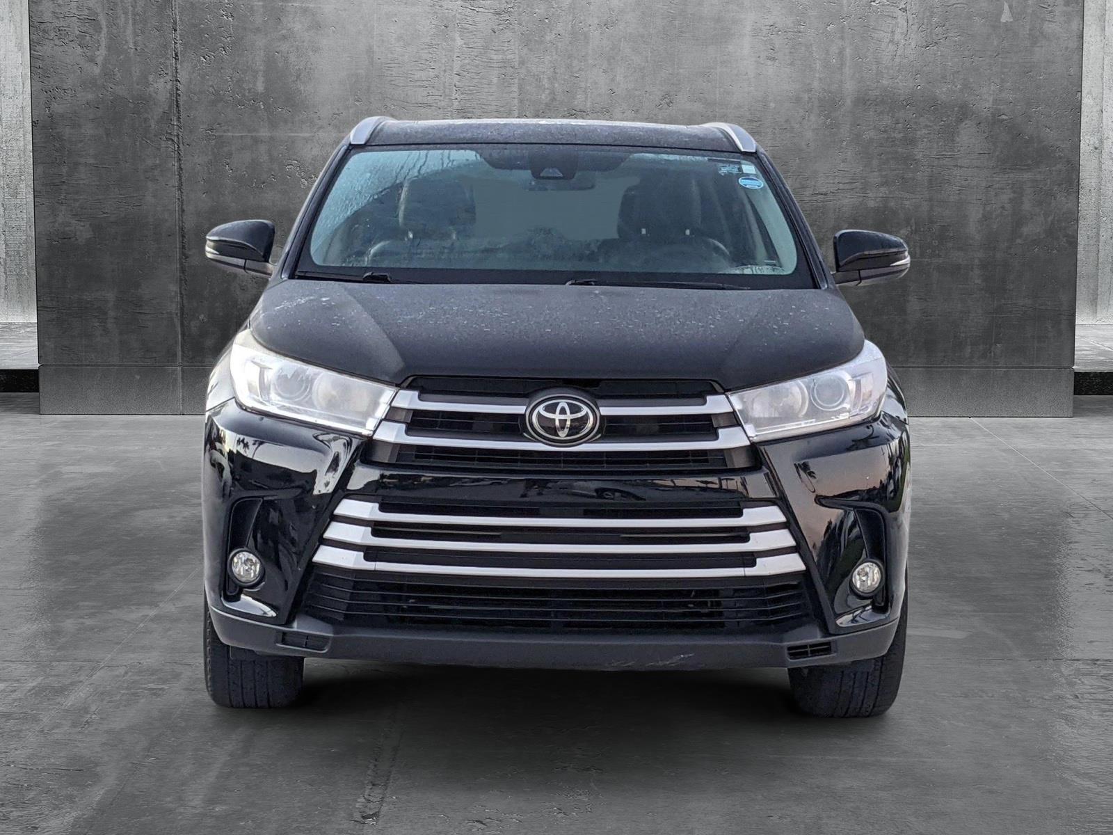 2017 Toyota Highlander Vehicle Photo in Davie, FL 33331