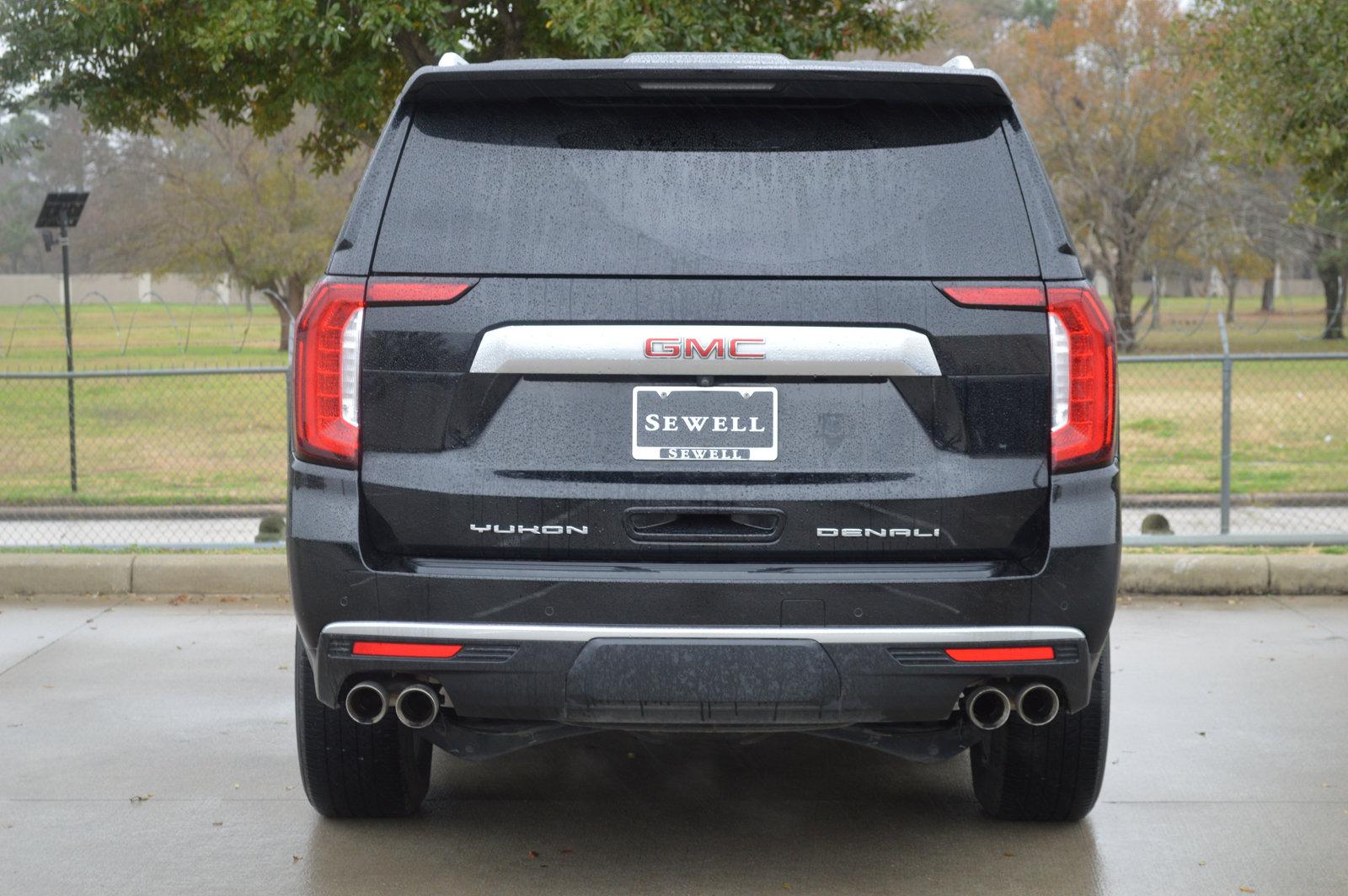 2021 GMC Yukon XL Vehicle Photo in Houston, TX 77090