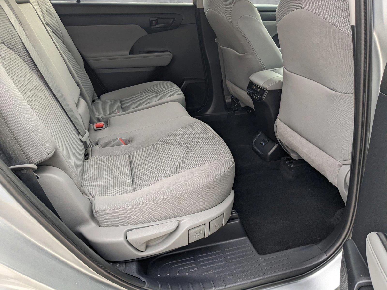 2022 Toyota Highlander Vehicle Photo in Davie, FL 33331