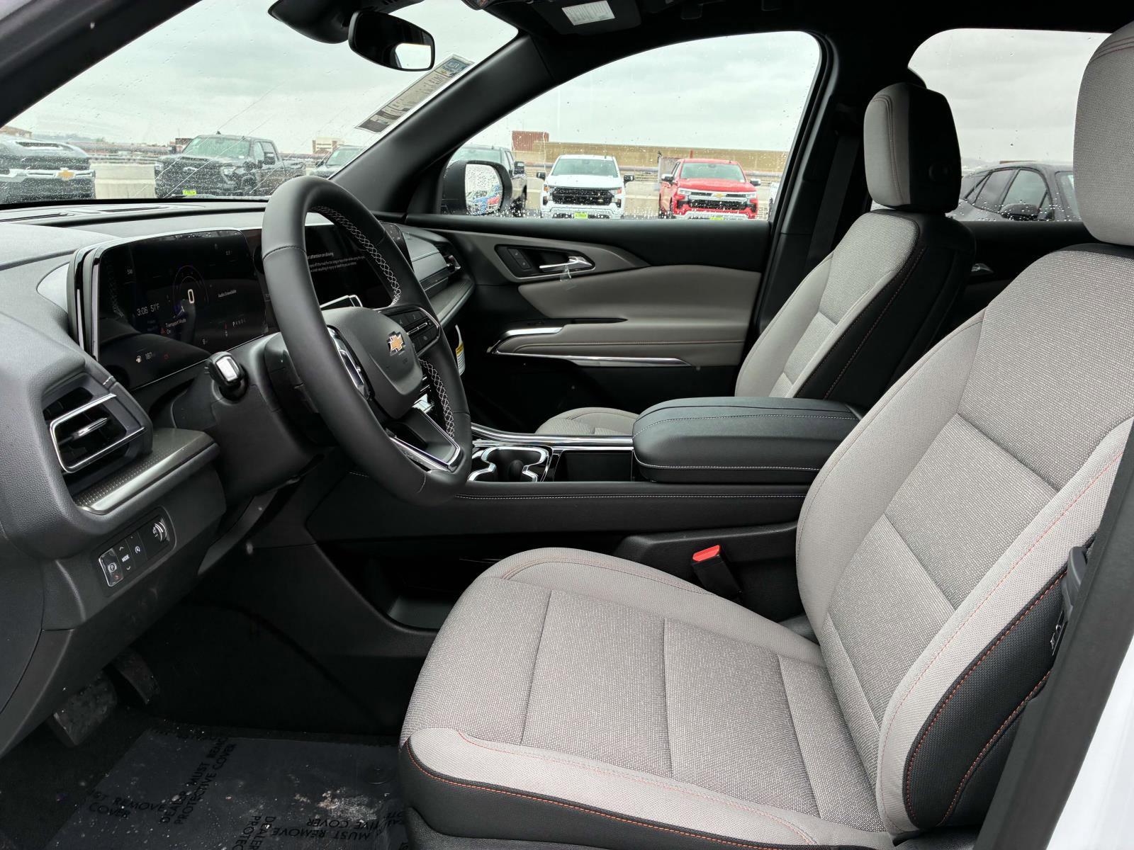 2025 Chevrolet Traverse Vehicle Photo in LOS ANGELES, CA 90007-3794