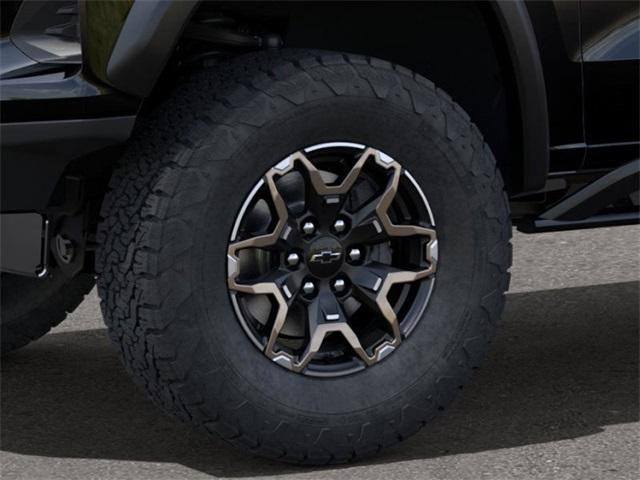 2025 Chevrolet Colorado Vehicle Photo in ENGLEWOOD, CO 80113-6708