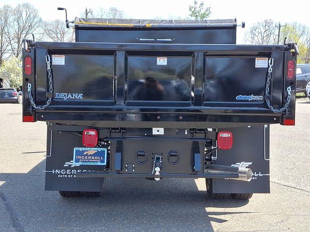 2025 GMC Sierra 3500 HD Chassis Cab Vehicle Photo in DANBURY, CT 06810-5034