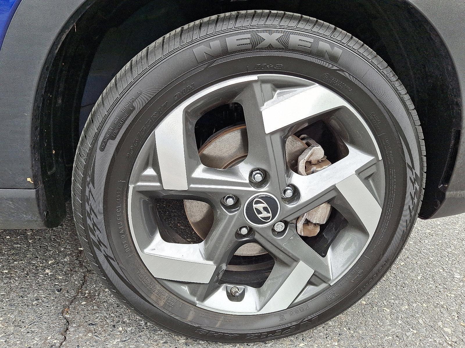 2023 Hyundai VENUE Vehicle Photo in BETHLEHEM, PA 18017
