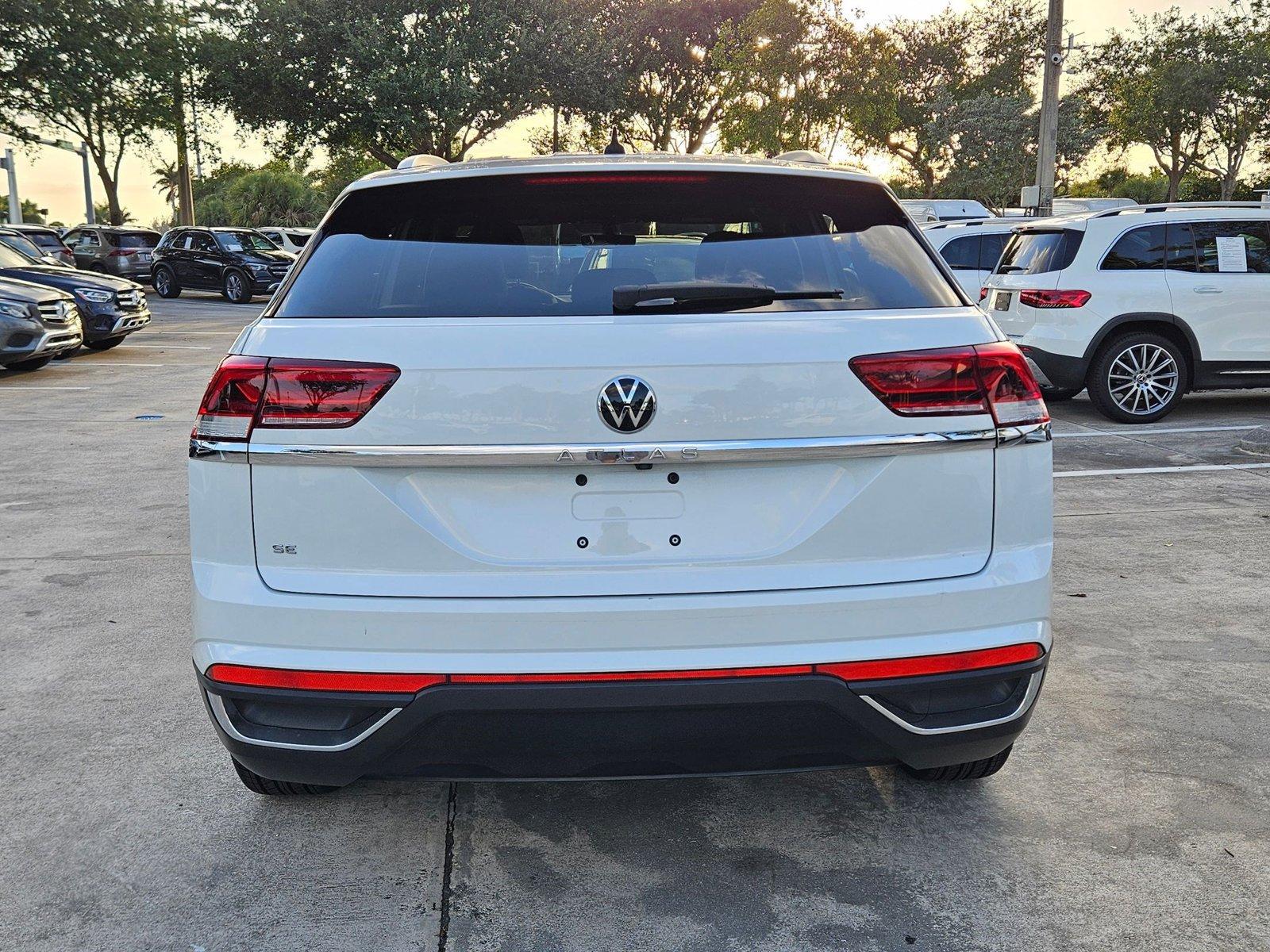 2022 Volkswagen Atlas Cross Sport Vehicle Photo in Pembroke Pines , FL 33027