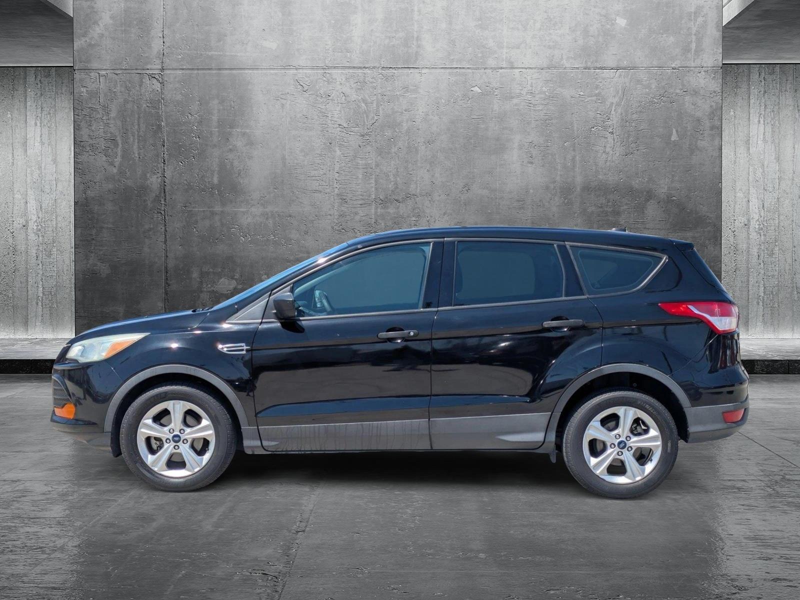 2016 Ford Escape Vehicle Photo in Tustin, CA 92782