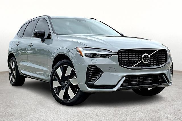 2025 Volvo XC60 Plug-In Hybrid Vehicle Photo in Houston, TX 77007
