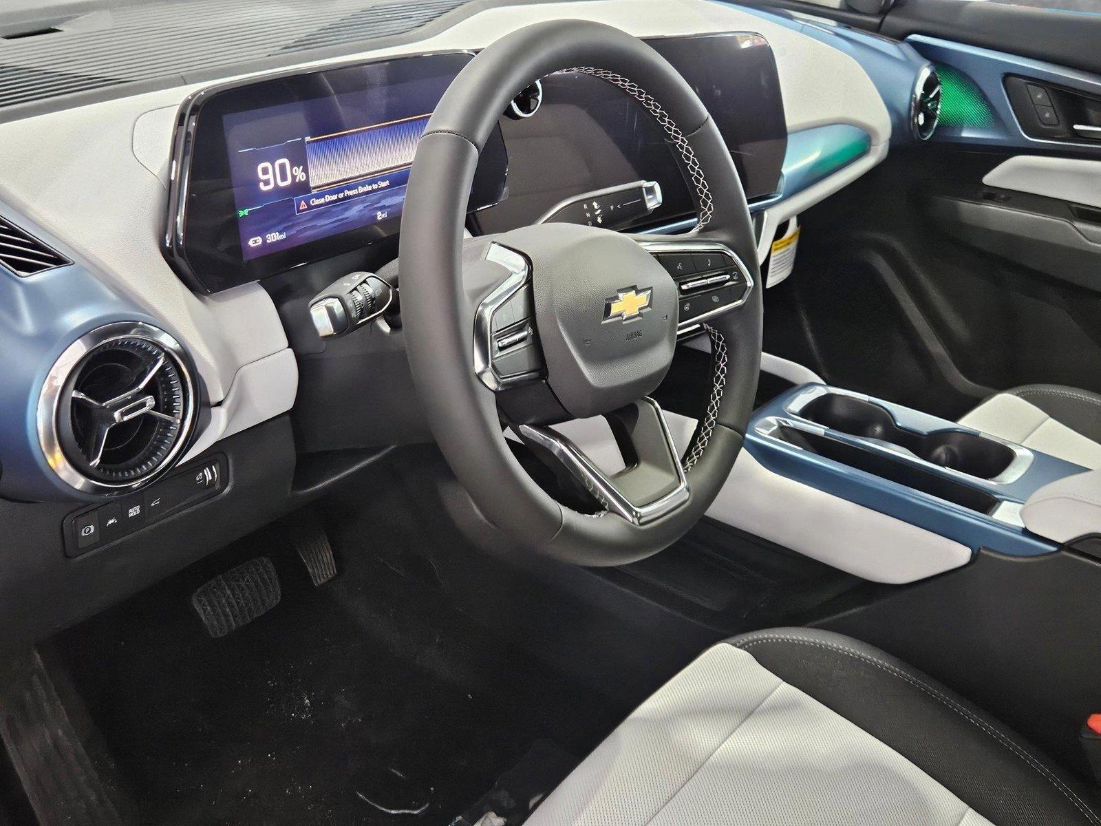 2025 Chevrolet Equinox EV Vehicle Photo in GREENACRES, FL 33463-3207