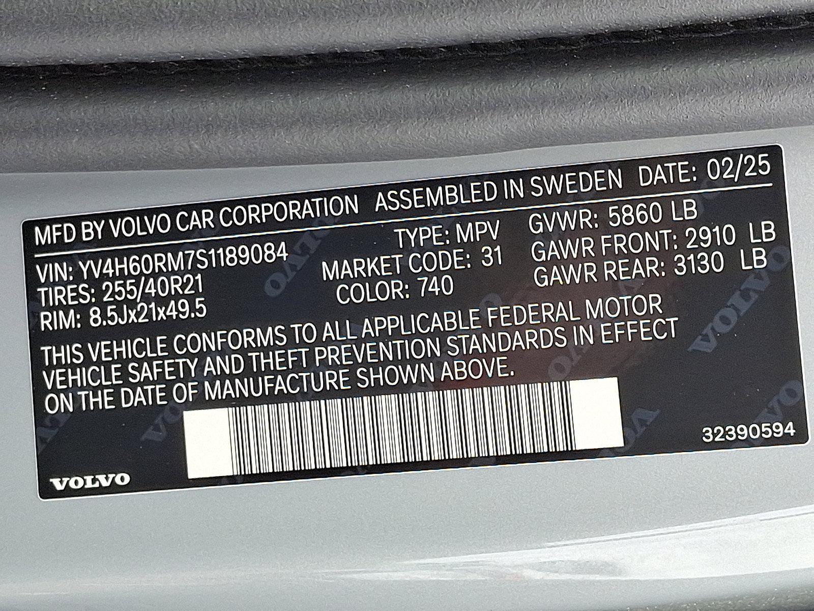 2025 Volvo XC60 Plug-In Hybrid Vehicle Photo in Trevose, PA 19053