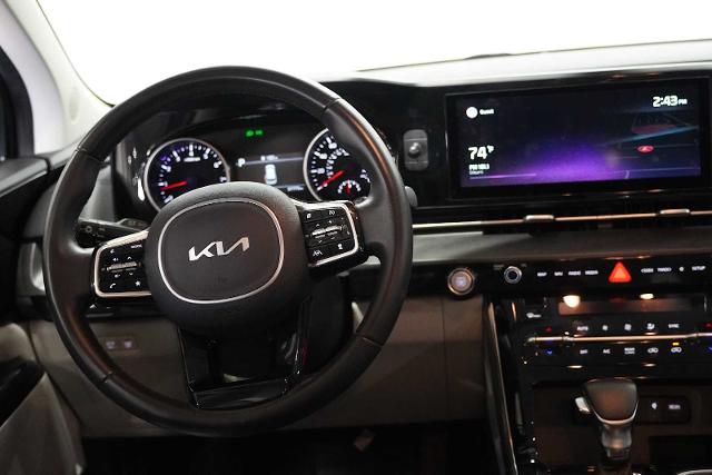 2022 Kia Carnival Vehicle Photo in GRAPEVINE, TX 76051