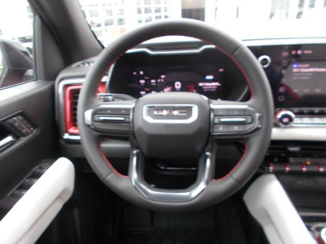 2025 GMC Canyon Vehicle Photo in LOWELL, MA 01852-4336