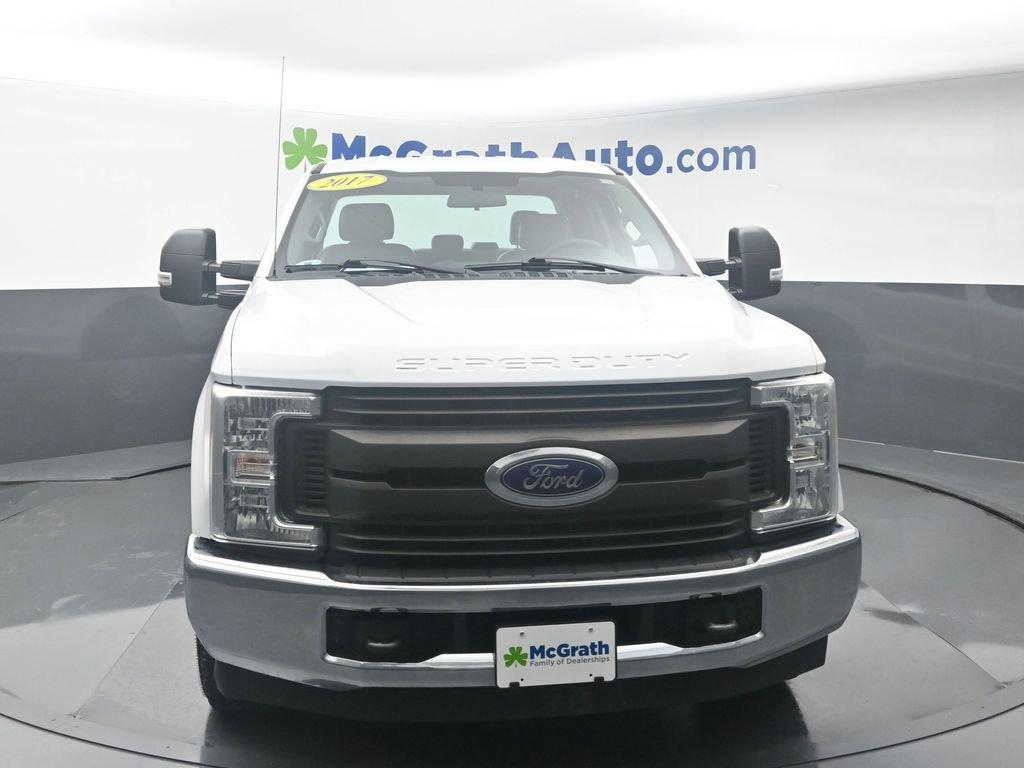 2017 Ford Super Duty F-250 SRW Vehicle Photo in Cedar Rapids, IA 52402